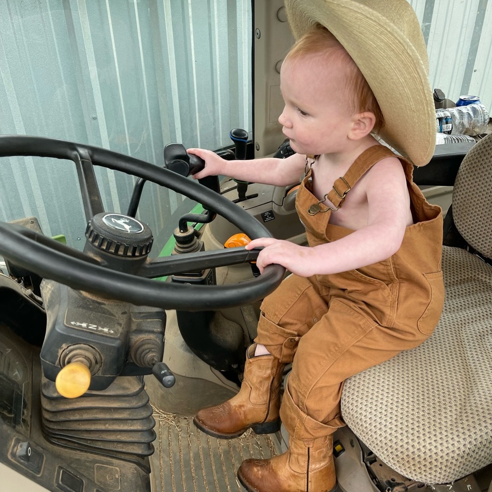 Meet your Posher, Cecilia